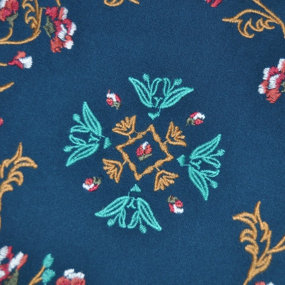 'FINAL'  NEW Teal Embroidered Peplum Blouse Top D1 - Picture 3 of 8